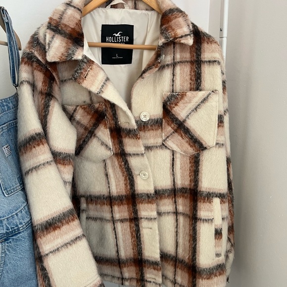 Hollister Coat - Picture 1 of 3